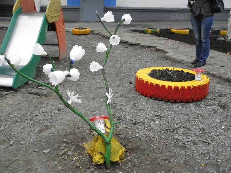 Вид из окна дома ул. Печорская,2а