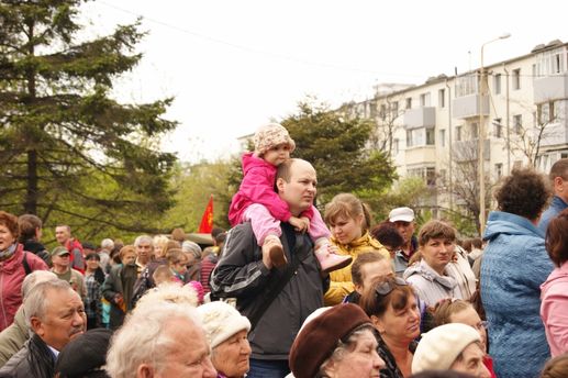 На праздник пришли несколько сотен людей