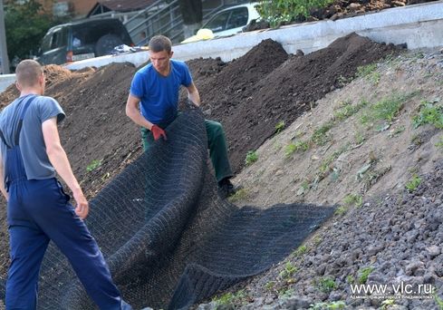 Подготовка к открытию сквера Веры и надежды