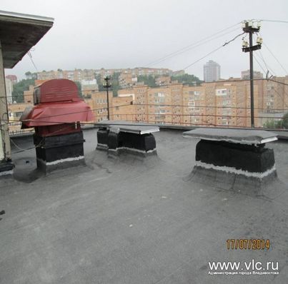 Кровля дома по Океанскому пр-ту, 149 после ремонта