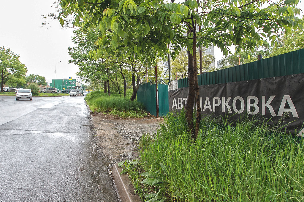 Въезд на автопарковку