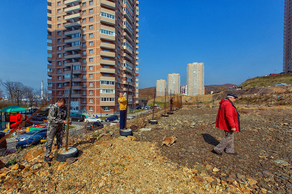 Снос незаконной автостоянки в Снеговой пади