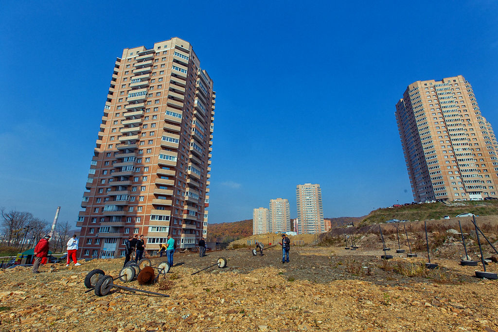 Снос незаконной автостоянки в Снеговой пади