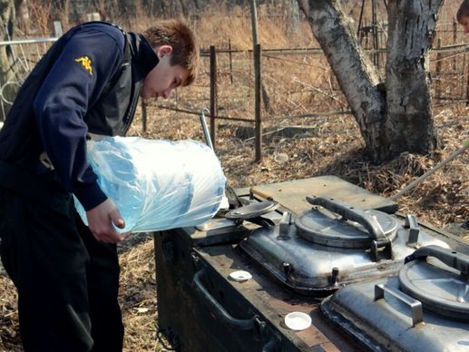 Всех участников акции вкусно накормил