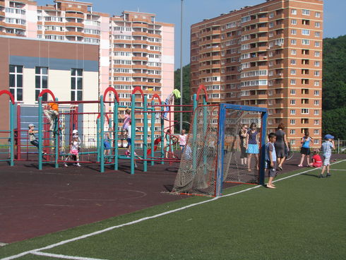 Школьная площадка