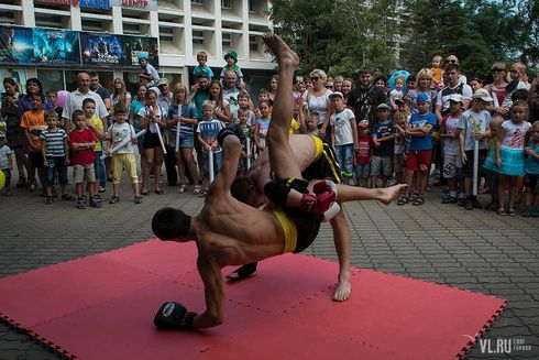 Выступления школ боевых искусств