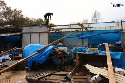 Ломают крышу