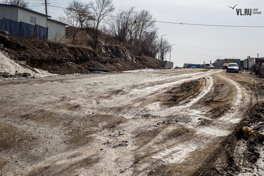 Два километра объездной дороги на Днепровской строят уже больше года