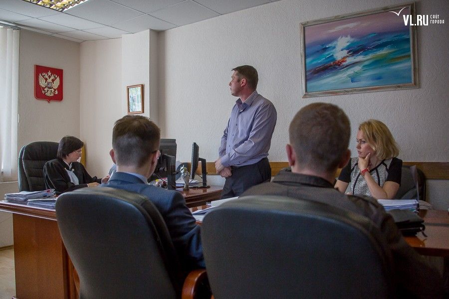 Арендаторы Дома молодежи обжалуют решение приставов через суд