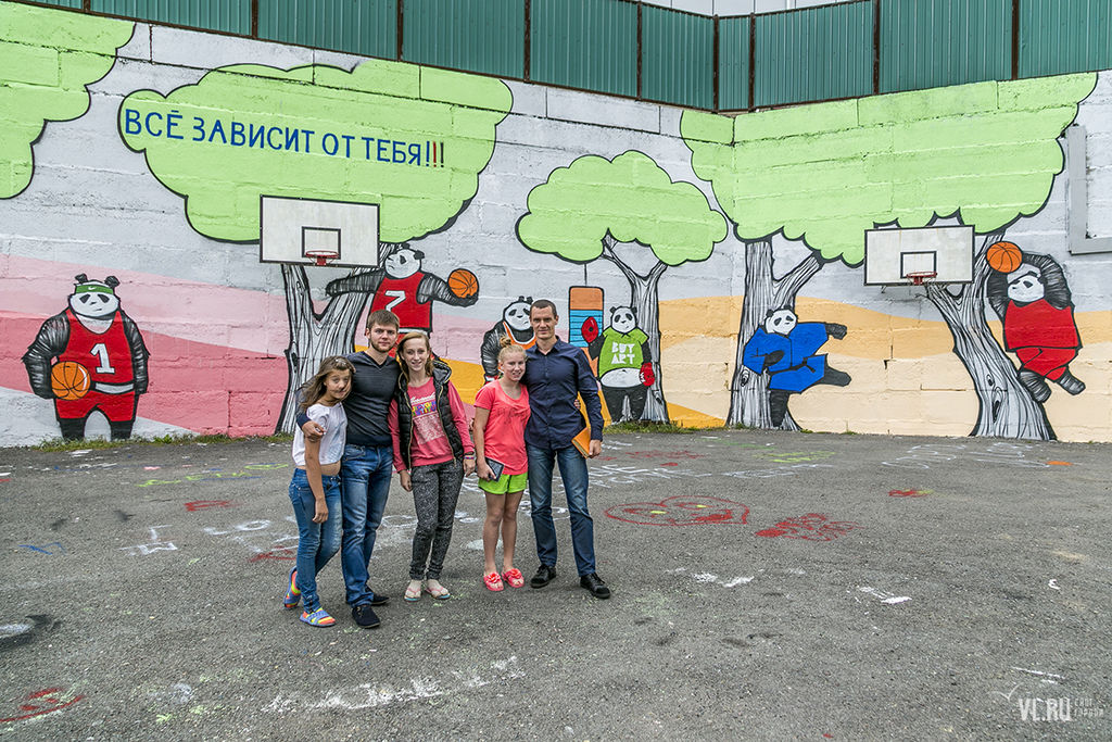 Подпорная стенка детского дома № 2 стала объектом уличного искусства 